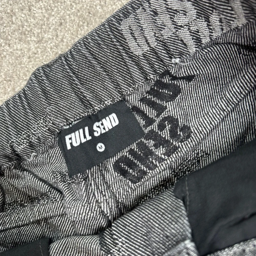 Full Send Denim Street Jeans Mens Medium‎ All Over Print Gray Skate Pants New